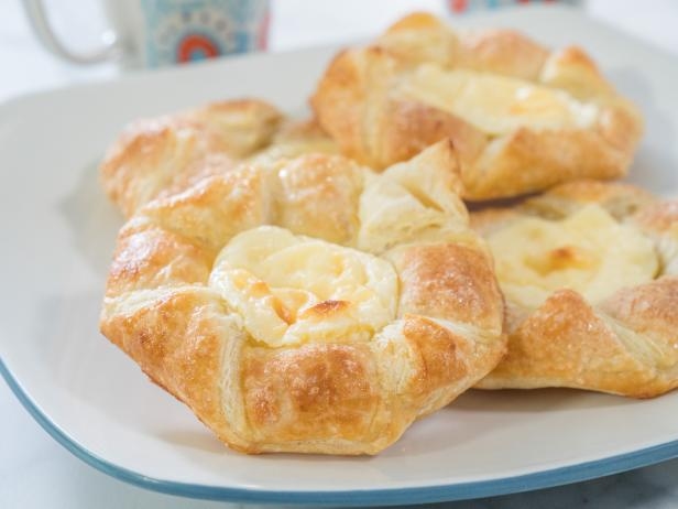 Cheese Danish picture