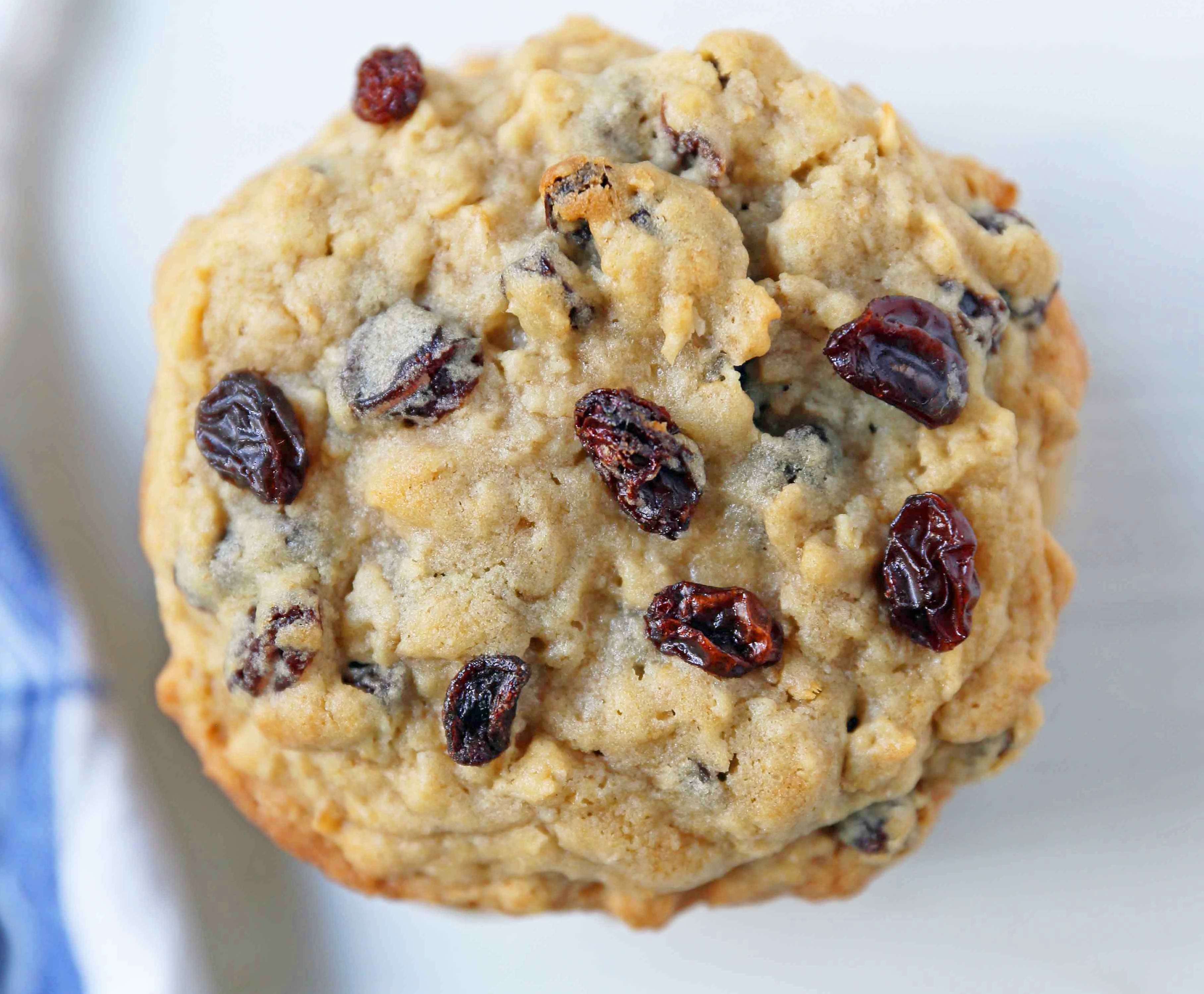 Oatmeal Raisin Cookies picture